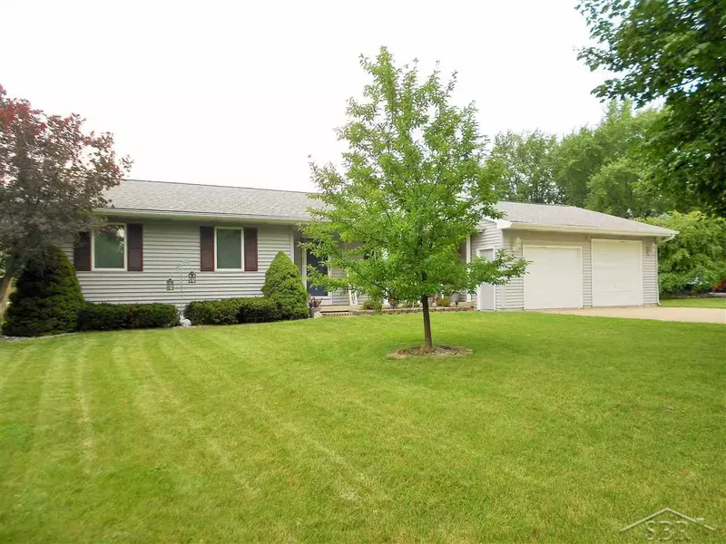 8755 Loxley, Freeland, MI 48623