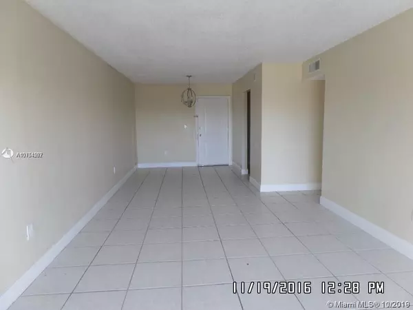 Lauderdale Lakes, FL 33311,3710 NW 21st St #310