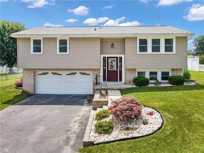 48 Seneca Dr, Greensburg, PA 15601