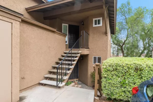 Santee, CA 92071,7430 Fortuna Vista Ct #9