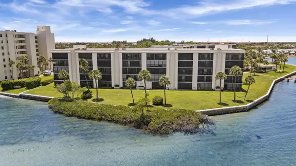 Jupiter, FL 33469,100 Intracoastal PL 303