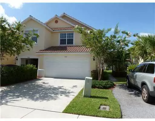 Greenacres, FL 33415,1111 Pinewood Lake CT