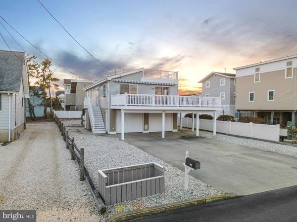 386 N 4TH ST, Surf City, NJ 08008