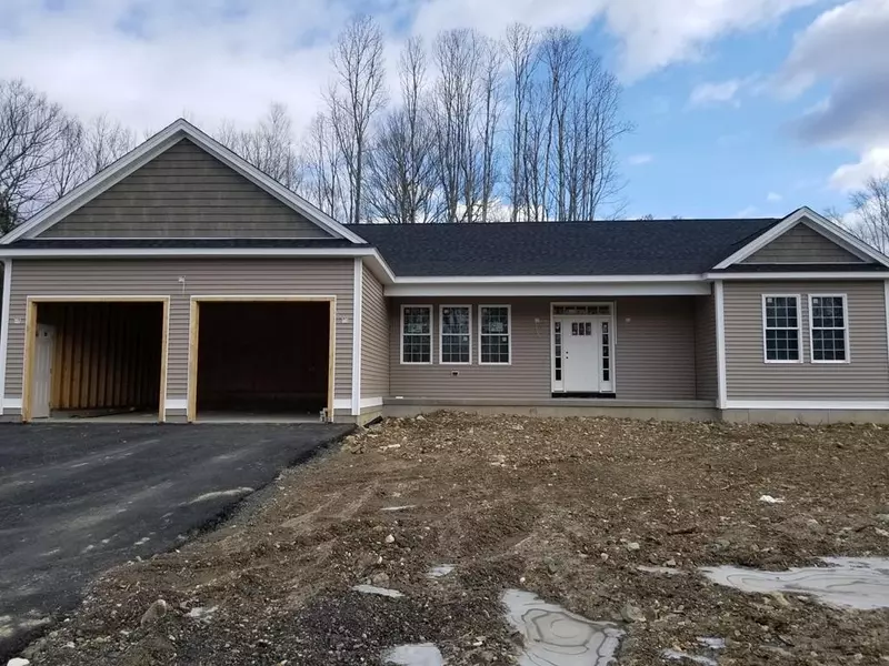 44 Magnolia Ln, Belchertown, MA 01007