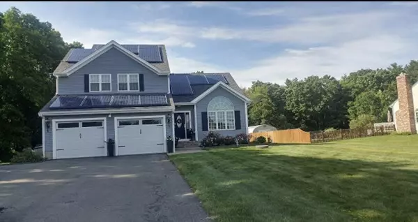 3 Hunter St, Acushnet, MA 02743