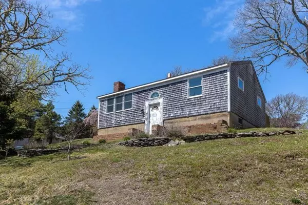 34 Ridgevale Rd, Harwich, MA 02645