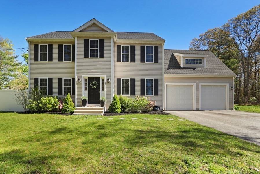 4 Park Ave, Plymouth, MA 02360