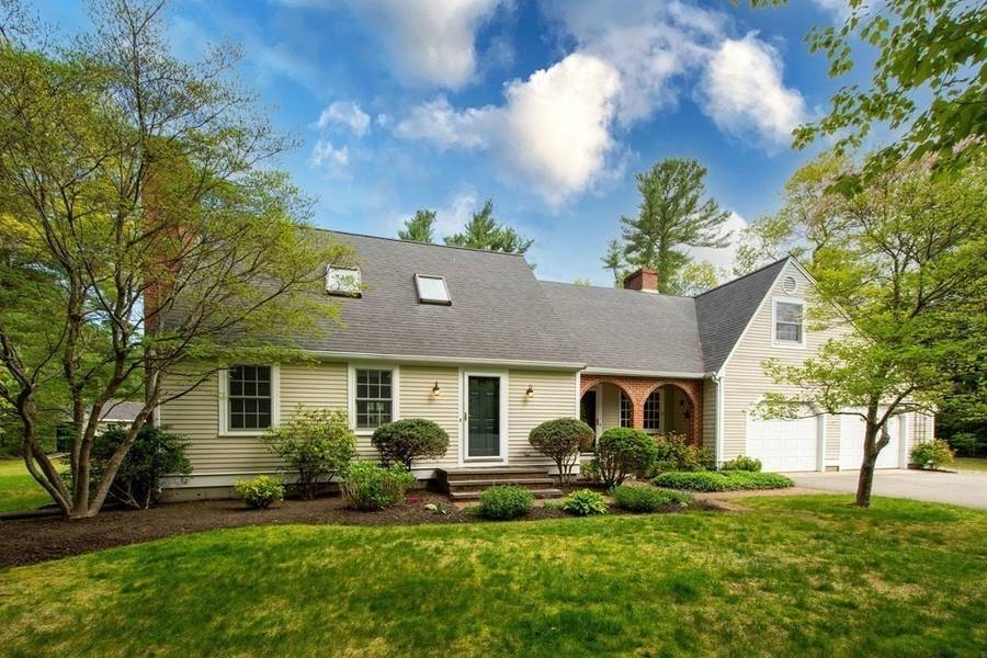 11 Forest St, Duxbury, MA 02332