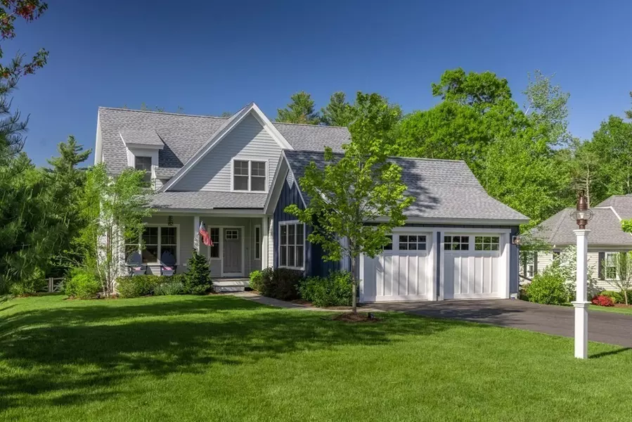 54 Prince Snow Circle, Mattapoisett, MA 02739