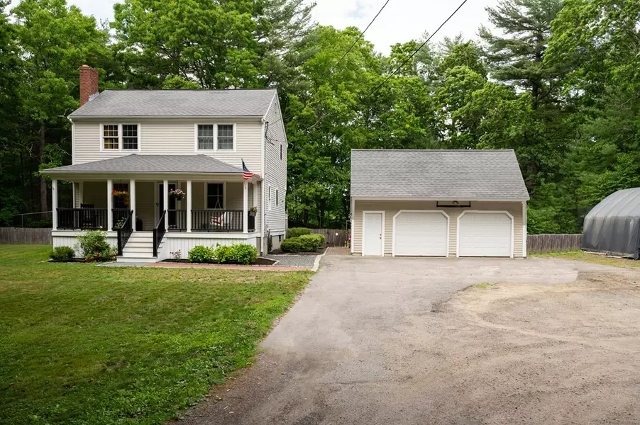 50 Grove St, Plympton, MA 02367