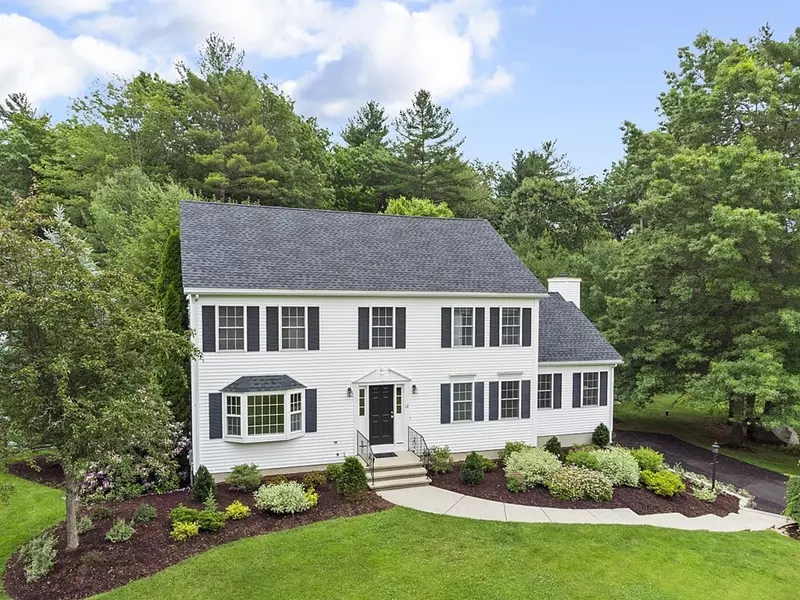 12 Vineyard Road, Westford, MA 01886