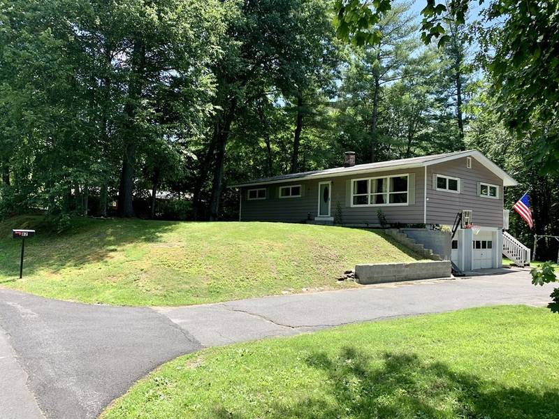 82 Barton Road, Greenfield, MA 01301