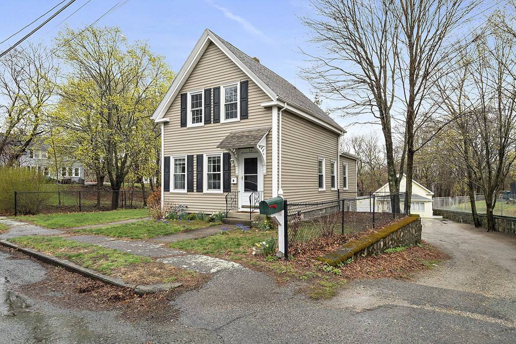 Weymouth, MA 02189,54 Humphrey St