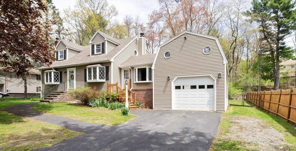 87 Butternut Ln, Methuen, MA 01844