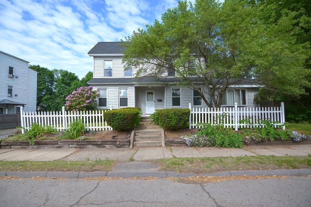 82 Silver Lake St, Athol, MA 01331