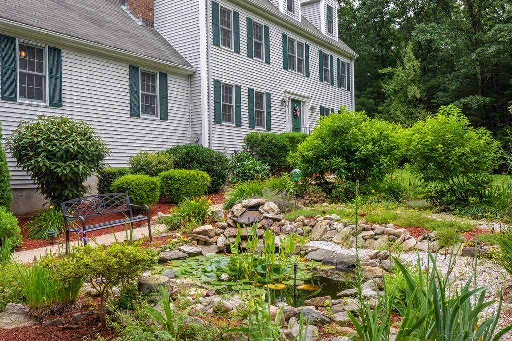 Millville, MA 01529,8 Suzette Circle