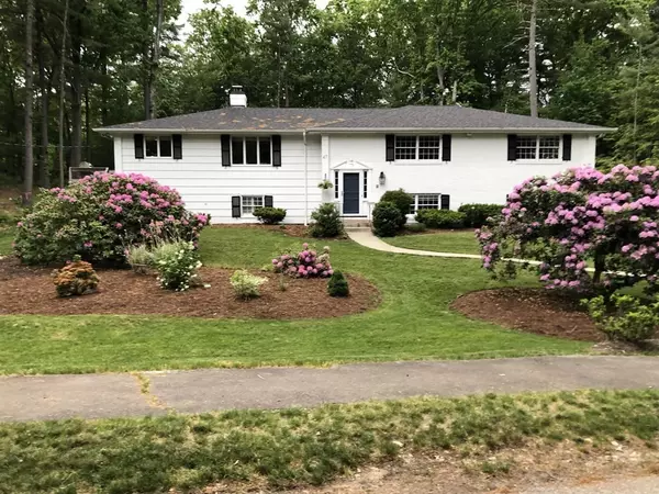 47 Mohawk Rd, Canton, MA 02021