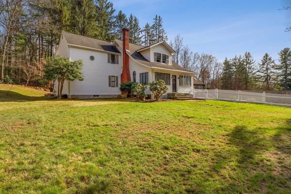 404 Wattaquadock Hill Rd, Bolton, MA 01740