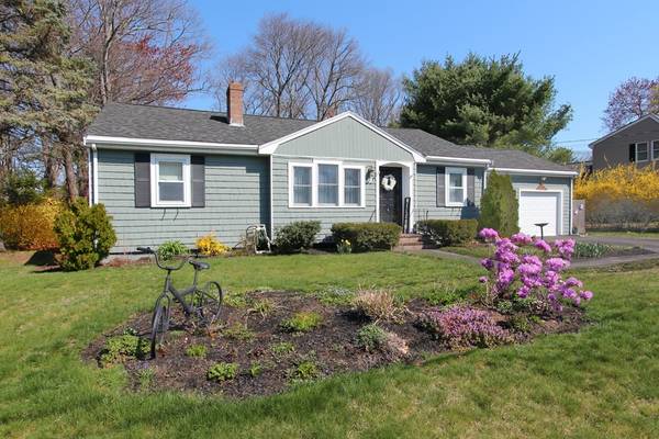 11 Maplecroft Road, Canton, MA 02021