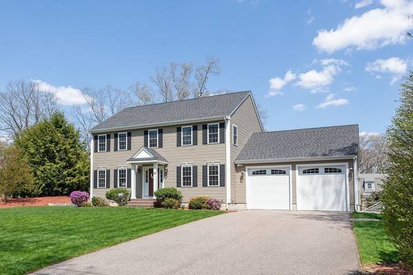 16 Woodcock Lane, North Attleboro, MA 02760