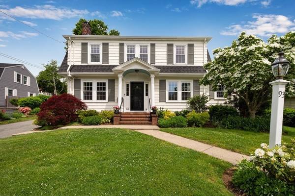 93 Falmouth Rd W, Arlington, MA 02474