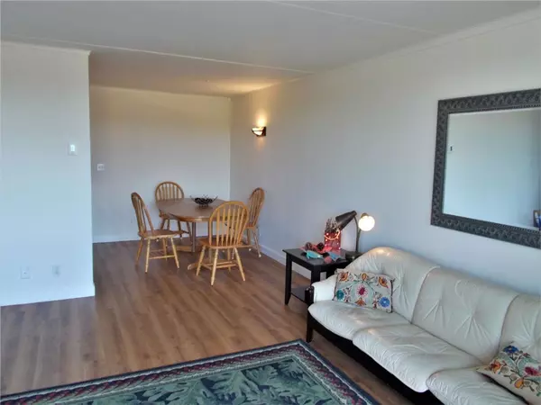 Santa Cruz, CA 95060,180 Dakota AVE #33