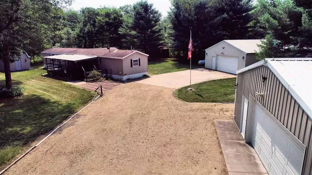 3090 10th Ave, Grand Marsh, WI 53936