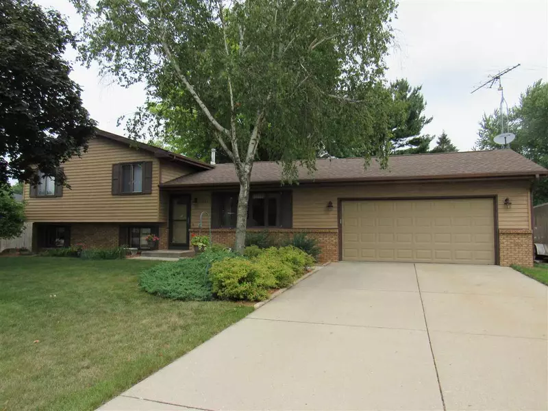 2401 Browning Dr, Janesville, WI 53546