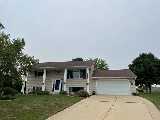 Reedsburg, WI 53959,1802 Jessica Ln