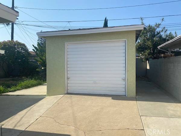 Long Beach, CA 90805,435 E Pleasant ST