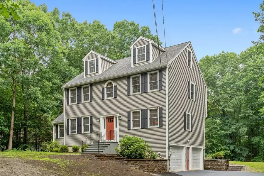 76 Picadilly Rd, Hampstead, NH 03841