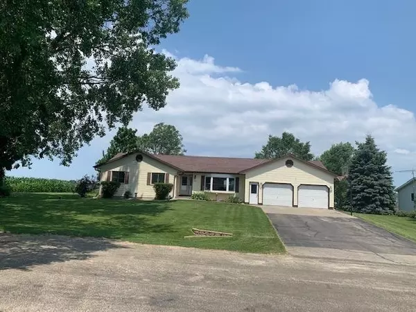 8244 Jade Dr, Lodi, WI 53555