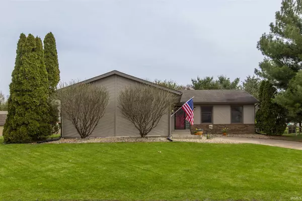 10360 Sunflower Drive, Osceola, IN 46561