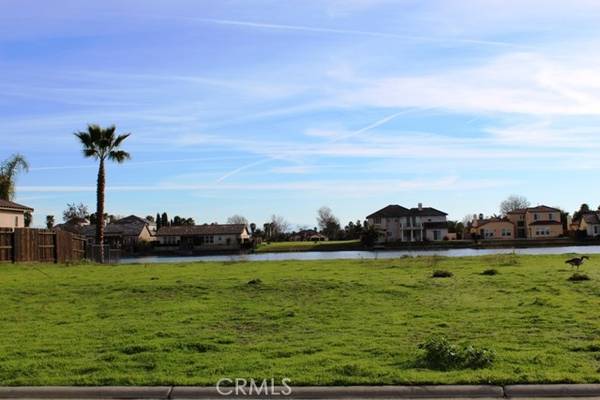 Chowchilla, CA 93610,8215 Lake Shore DR