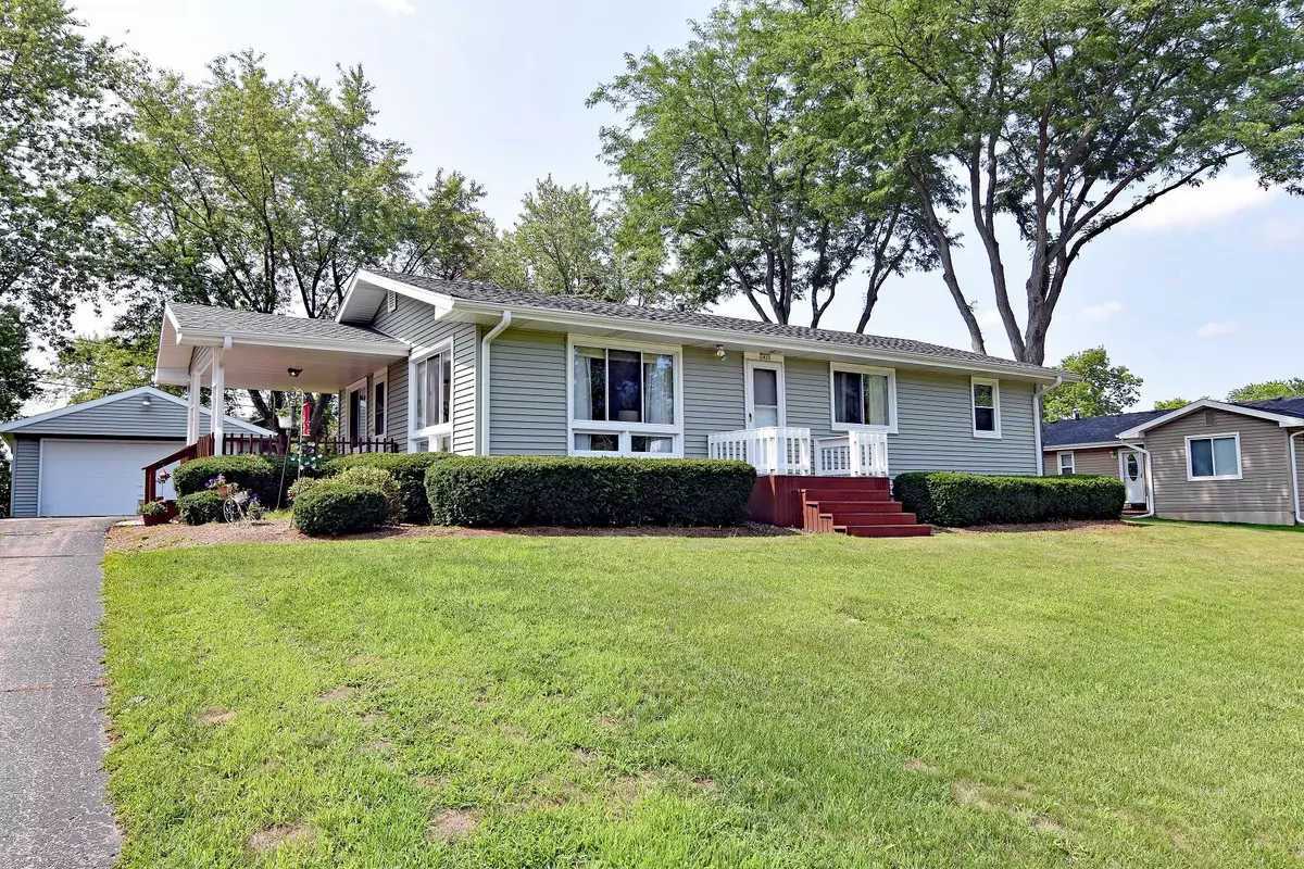 Twin Lakes, WI 53181,1825 Pheasant Ave