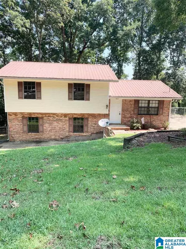 1517 BURNHAM ROAD, Anniston, AL 36206