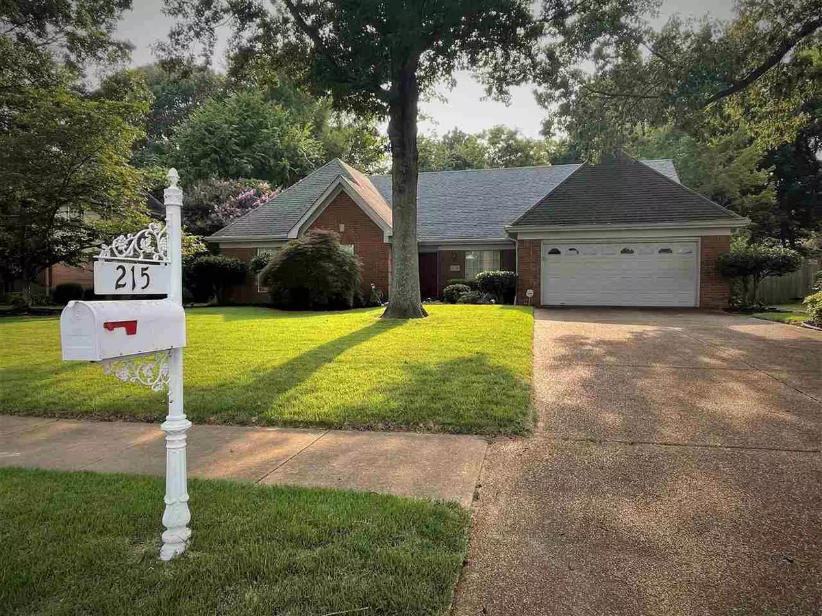 Collierville, TN 38017,215 BRADFORD TRL