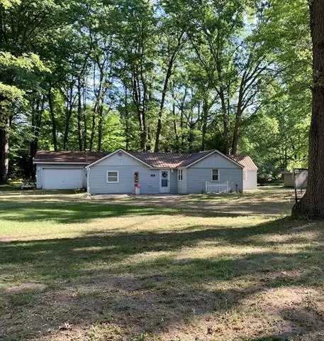 6038 W Bryant Road, Pere Marquette Twp, MI 49431