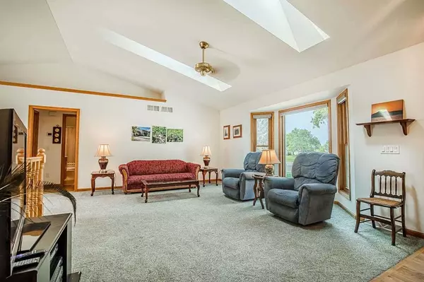 Sun Prairie, WI 53590,811 DUNCANNON WAY