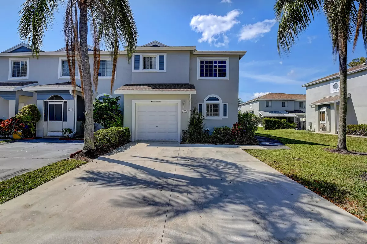 Deerfield Beach, FL 33442,4754 SW 14th ST