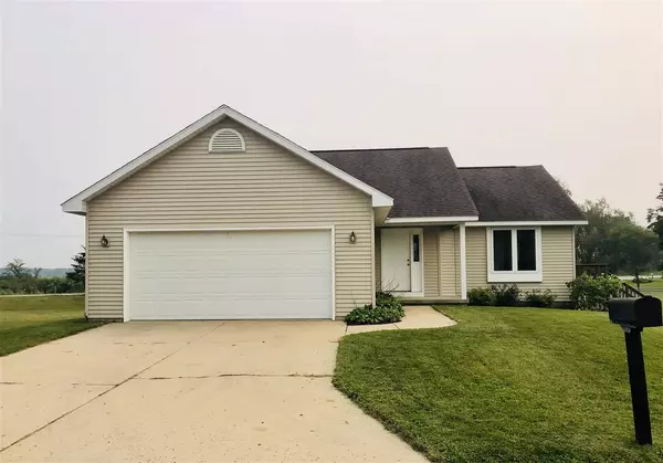 Pardeeville, WI 53954,N6739 Clover Ln