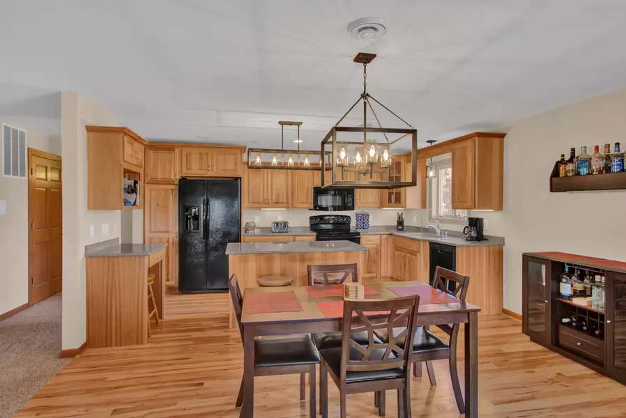 1822-4 PARKLAND DRIVE #Unit 704, Arkdale, WI 54613