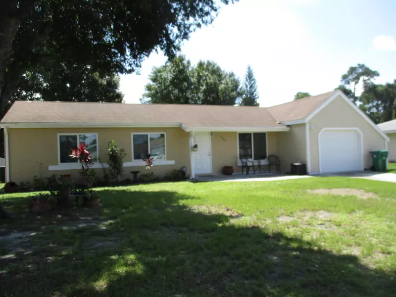 1457 SE Buckingham TER, Port Saint Lucie, FL 34952