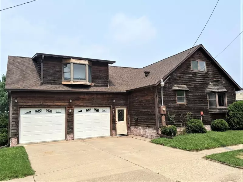 303 Anderson St, Coon Valley, WI 54623