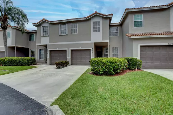 20930 Via Azalea 5, Boca Raton, FL 33428