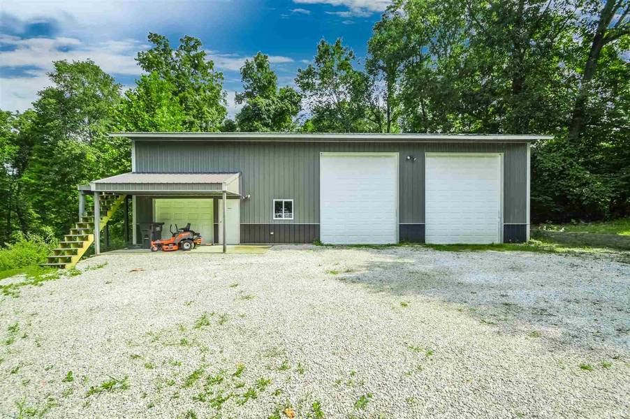 2094 S Poplar Court, Bloomfield, IN 47424-5682
