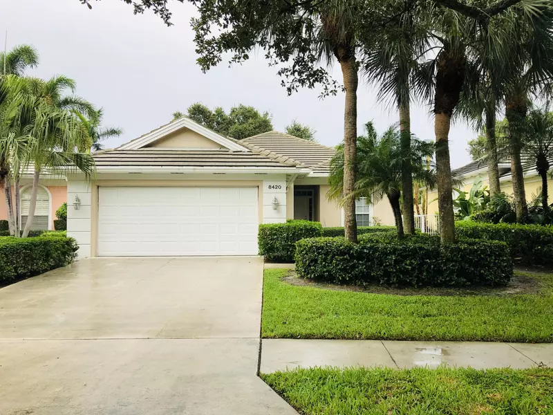 8420 E Garden Oaks CIR, Palm Beach Gardens, FL 33410