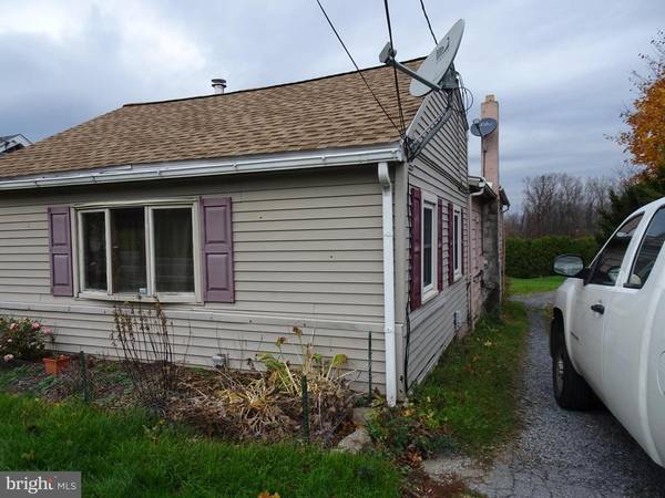 585 STATE ST, Mertztown, PA 19539