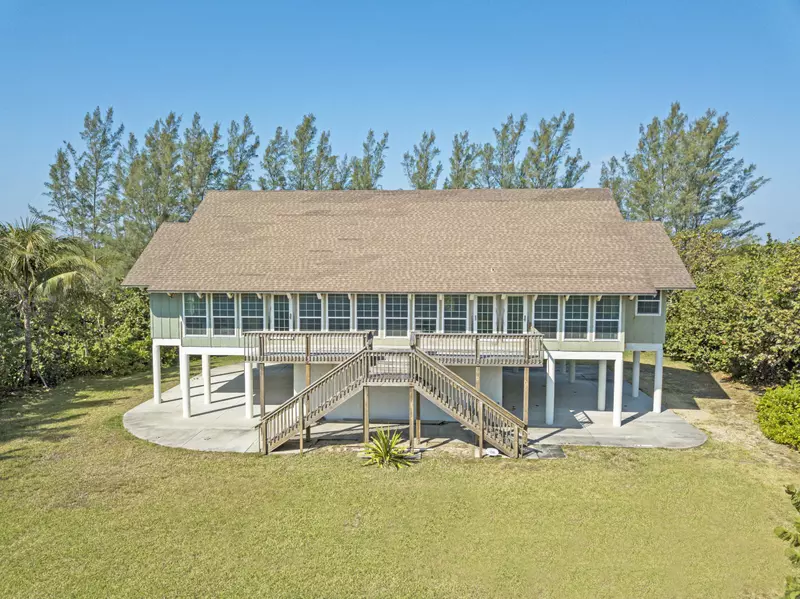 156 N Beach RD, Hobe Sound, FL 33455