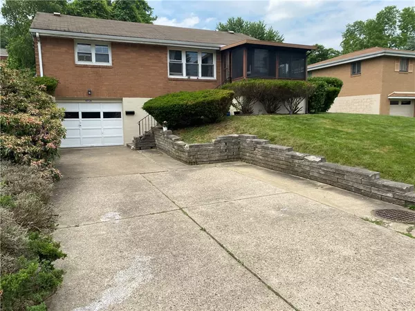 4718 Aspen St, West Mifflin, PA 15122